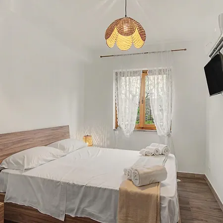 Domus Olea Eco Bio House Igloo 3* Oliveto Citra