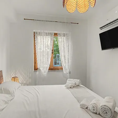 Domus Olea Eco Bio House Igloo 3* Oliveto Citra